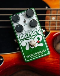 Electro-Harmonix Bass Big Muff Pi 2 Dual OP-AMP Analogue Fuzz / Distortion / Sustainer Pedal