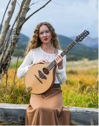 Eastman PCH-MO-LADYMOON PCH Series Lady Moon Signature Solid Top A Style Oval Hole Flat Top Octave Mandolin Natural