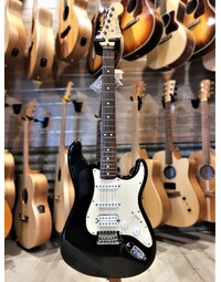 Used Fender Stratocaster Standard MIM HSS Black w/Fender Moulded case
