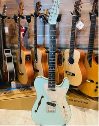 Used Fender American 2019 Limited Edition Two-Tone Thinline Telecaster EB Daphne Blue / Arctic White (Includes Hard Case)